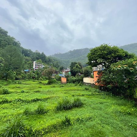 Yuriko Guest House Pokhara Ngoại thất bức ảnh