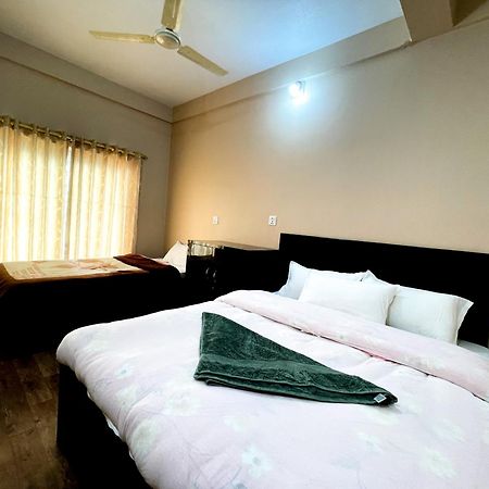 Yuriko Guest House Pokhara Ngoại thất bức ảnh