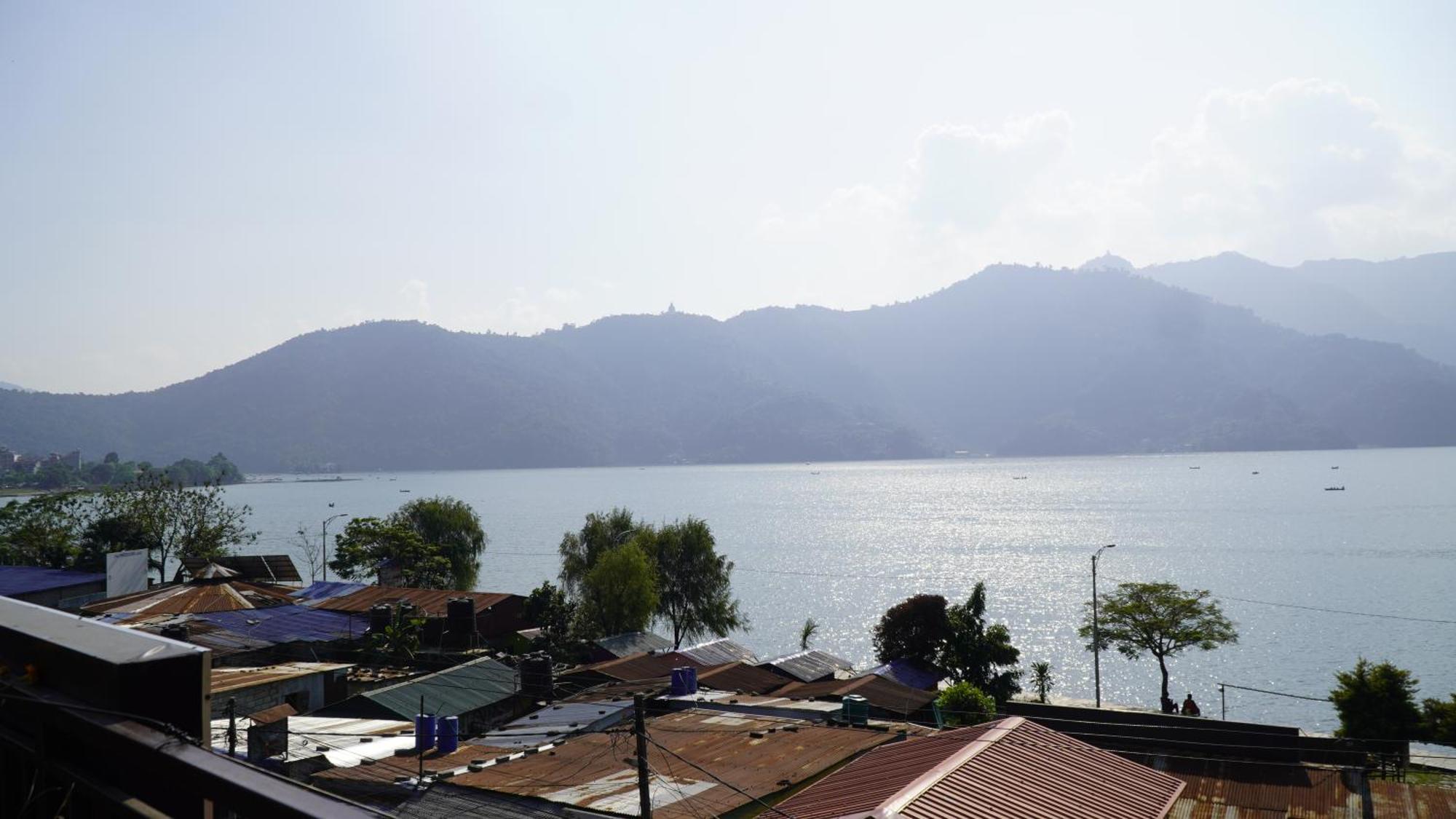 Yuriko Guest House Pokhara Ngoại thất bức ảnh