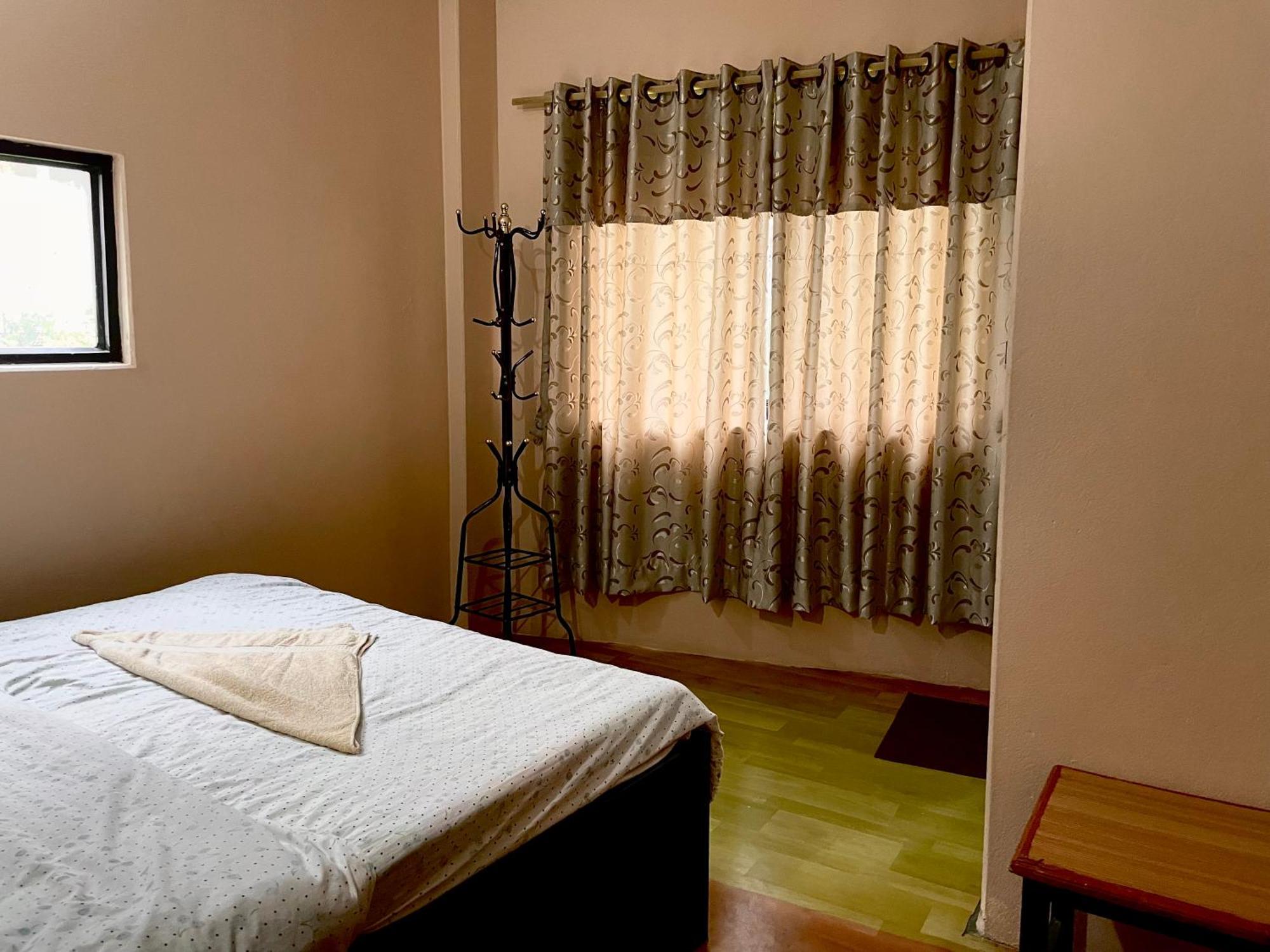 Yuriko Guest House Pokhara Ngoại thất bức ảnh