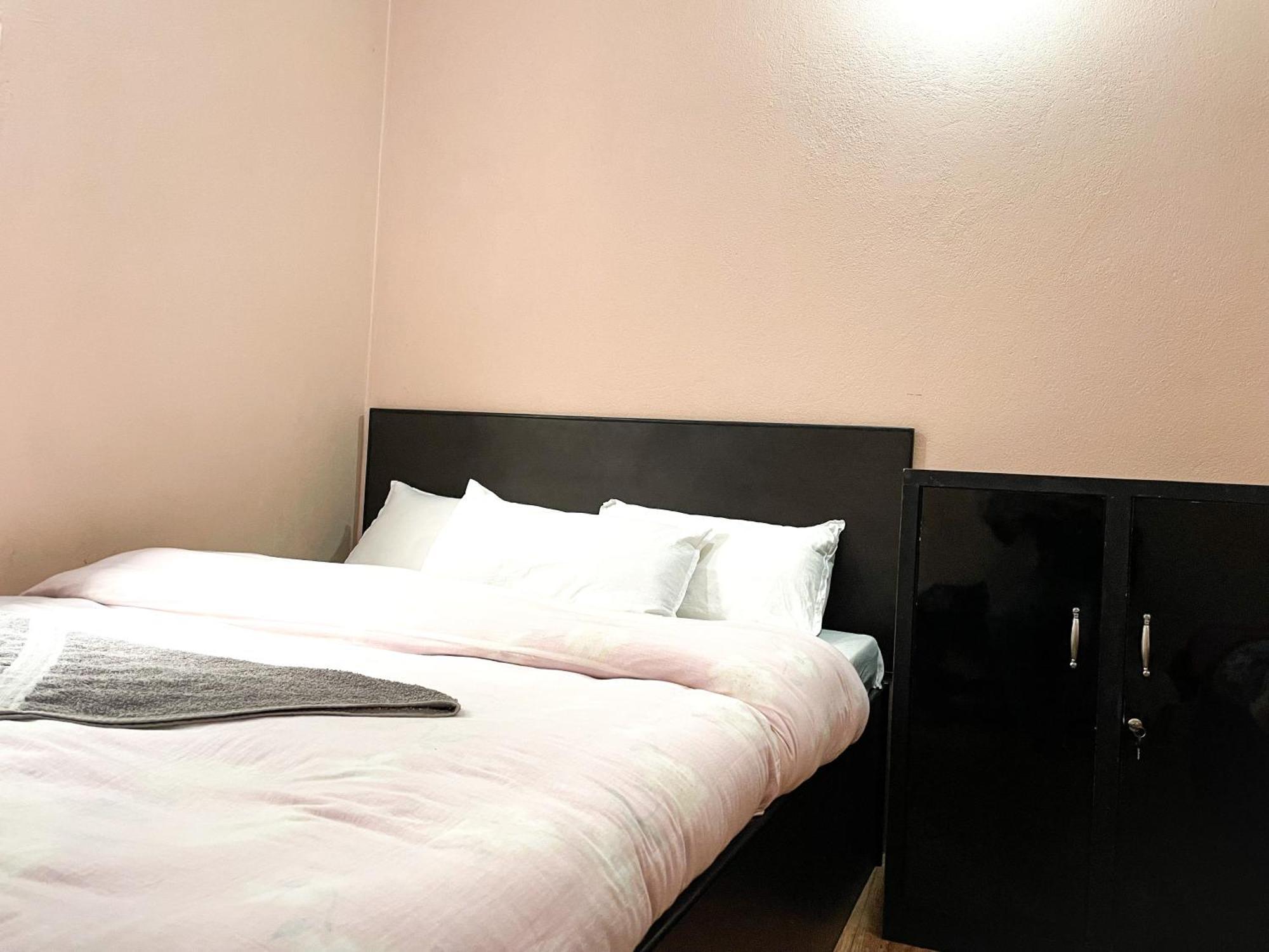 Yuriko Guest House Pokhara Ngoại thất bức ảnh